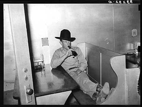 Nervous Norvus - The Blackout Song