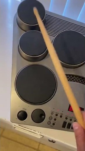 Yamaha YDD-60 Electronic Drum Pad Demo