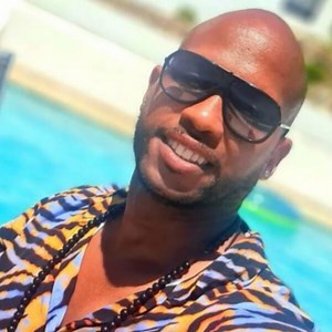 "Un an d'amour aujourd'hui !" : Frederick (Mariés au premier regard) s'affiche plus amoureux que jamais avec sa nouvelle compagne (VIDEO) - Télé 2 Semaines