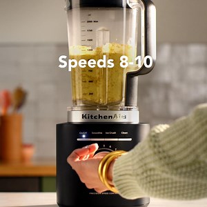 Whether you’re going for silky smooth or satisfyingly chunky, The KitchenAid® Pure Power Blender puts you in control. Just glide the Precision Control Speed Knob between 1 and 10 to get the texture you’re craving. | KitchenAid Canada