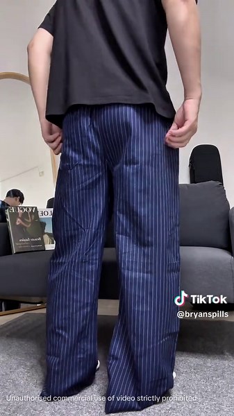 Loose Baggy Pants: Trend & Style Guide