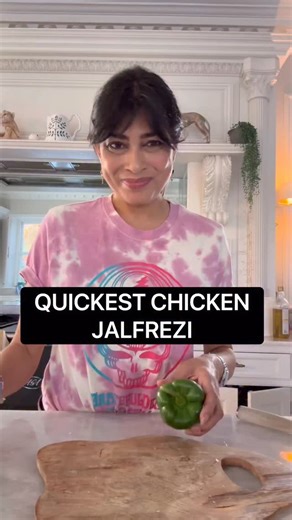 Nisha Katona on Instagram: "Quickest Easiest Jalfrezi Spices - turmeric chili garam masala salt and sugar important Cook along video with full recipe and method in my Curry Club link in bio https://curryclub.theclubb.co"