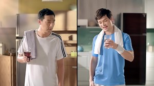 Découvrez la technologie J-Tech Inverter disponible dans les réfrigérateurs Sharp. Sa puissante capacité de congélation vous permet de profiter rapidement de vos boissons fraîches pendant l’été. | SHARP Tunisie