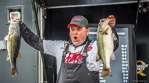 Kendrick Leads Day One of FLW Tour on Lake Guntersville presented by Lowrance - Major League Fishing