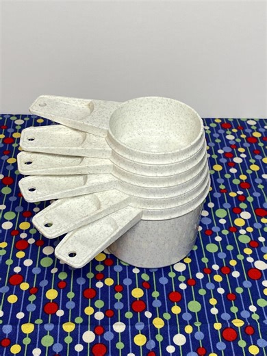 Vintage Tupperware Measuring Cups - Etsy