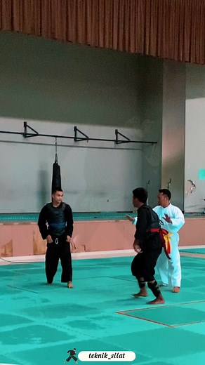 Trik Sleding Pencak Silat: Cara Melakukan Elakan Samping