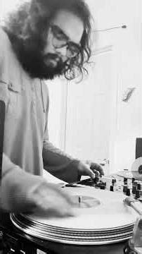 Turntable practice #scratching#scratchbreak#phrase#beats#electro#turntablism#turntable#play