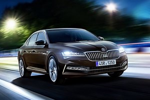 Skoda Superb Matrix LED智慧複眼頭燈 讓您盡享最絢麗、最安全的行車夜晚 - Yahoo汽車機車