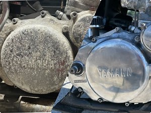 SR400 朽ちたエンジンを磨く