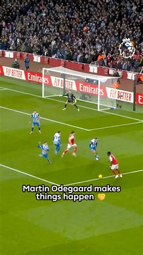 Not much better than watching Martin Odegaard at his best 😍 | Premier League