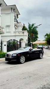 1.2M views · 10K reactions | Vẫn là em Rolls Royce Dawn cần kiếm chủ nhân , sản xuất 2017 - 14.000km xe có sẵn tại #gidluxuries #ngocdiep #rollsRoyce , #Dawn #Duygid | Nguyễn Duy | Facebook