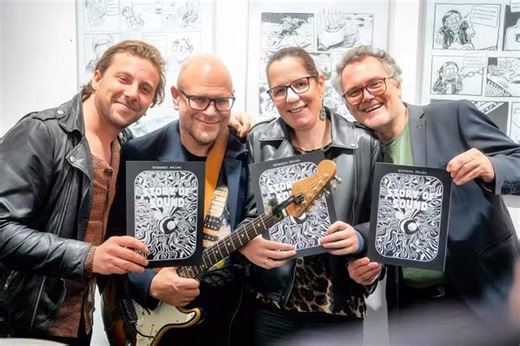 Vor genau einer Woche, SOS, #Story_of_Sound 🎼🎸🎧 wurde präsentier! Es war ein sensationeller Abend! 🍾 Kunst und Musik wurden gefeiert, diese Symbiose konnte jede und jeder sehen und hören. Diese Freude war laut sichtbar! Erhältlich bei Rock and More und direkt bei mir. Schreib einfach. Streng limitierte Erstauflage danke allen Mitwirkenden, der Tiroler Tageszeitung und der Krone Tirol. #music #comic #art #party #friends #rockandroll | Werner Bruck