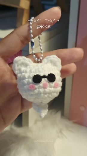 ✧･ﾟ: * crochet gojo cat ♡ looking for a 10-minute low sew crochet project? this cute gojo cat has a free pattern made by crochet.mago on ig! go check it out!  ♡⁠(⁠˃͈⁠ ⁠દ⁠ ⁠˂͈⁠ ⁠༶⁠ ) —helping tags: #crochet #gojocat #gojosatoru #jujutsukaisen #crochetkeychain #freepattern #fyp #reels | Dive Into Crochet | Facebook