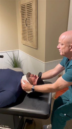 Came with @bonedocontiktok to get the (Ring Dinger) for my sciatic nerve. 100% recommend, he is located in fresno ca. #sciaticarelief #sciaticapain #backpain #sciatic #chefanivar | anivarlarios