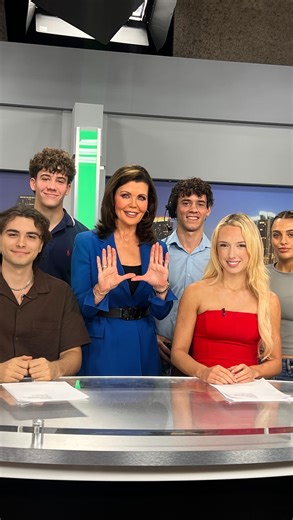 LAURIE JENNINGS Media Expert on Instagram: "#transformationthursday ✨ "Professor Jennings" hoping to inspire the next gen of student journalists!🎥📸🎤 Go Canes & Thanks for inviting me!🌟 @um_tv @univmiami @andreabrodylieberman"