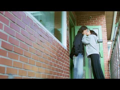 From Accidental Cohabitation to a Kiss [Kang's Rooftop Room EP:04]