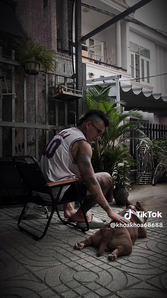 Buổi sáng đơn giản của 68..thức dậy sớm làm 1 ly cf sắp xếp công việc trong ngày 1 căch rogic nhất xong rồi lên ngủ tới trưa dậy ăn trưa uống 1 ly cf cho thật tỉnh tao để lướt tiktok...xong ngủ tới tối dạy ăn cơm 1 ngày ngủ 20 tiếng thoy 4 tiếng lướt tiktok 6868...💕🫶🏻cuộc sống sẽ đỡ tiêu cực vì ngủ nhìu lấy gì tiêu cực ạ 6868 i love tiktok🥰☺️