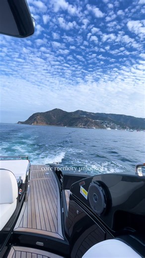 i miss summer & boat days 🥹