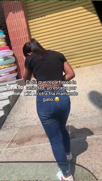 El Día Que Repartieron la Seriedad: ¡Cheque Choco Baile!