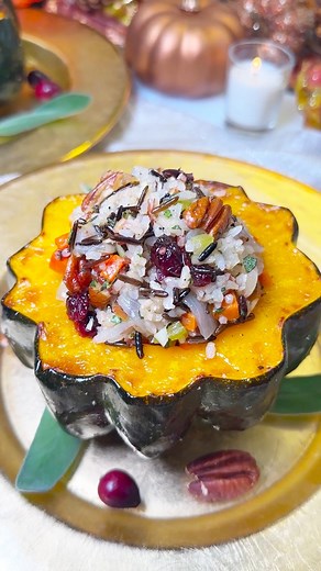 Stuffed Acorn Squash - Vegan and Gluten Free Holiday Recipe. Follow Chef Genevieve LaMonaca for 40 Holiday Recipes and send this to your vegan friends for a holiday dinner idea 🍂 Stuffed Acorn Squash Recipe: Makes 4 2 accorn squash 1 tbsp olive oil Salt and pepper TT 1 cup dry wild rice blend 1 tsp avocado oil 1/2 tsp salt 1 carrot, small diced (1 cup) 2 celery ribs, small diced (1 cup) 1 onion, small diced (2 cups) 2 tbsp olive oil 4 cloves garlic, minced 1.5 Tbsp fresh minced sage 1.5 Tbsp fr