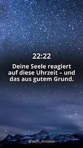 22:22 am Abend ist wie ein universeller Handschlag: „Du bist auf dem richtigen Weg.“ Vielleicht wirst Du ruhig, klar oder plötzlich ganz bewusst. Diese Uhrzeit zeigt Dir, dass Deine Visionen gehört werden. Du bist im Einklang mit Deiner Energie. Alles, was sich heute bewegt hat, ordnet sich jetzt neu – zu Deinem Besten. ❥ Botschaft: Du bist genau dort, wo Du sein sollst. • • Kommentiere „22“, wenn das gerade richtig kommt. 🥰 #engelszahlen #doppeluhrzeiten #spiritualität | Steffi Christian-Lifec
