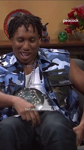 Selena is feeling cathartic #SNL #SelenaGomez #MelissaVillaseñor #Shorts