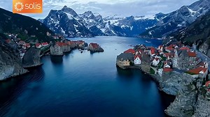 🌍 From the freezing -20°C winters of Scandinavia to the blazing 40°C heat of Southeast Asia, the 𝐒𝐨𝐥𝐢𝐬 𝟓𝟎𝐤𝐖 𝐄𝐧𝐞𝐫𝐠𝐲 𝐒𝐭𝐨𝐫𝐚𝐠𝐞 𝐈𝐧𝐯𝐞𝐫𝐭𝐞𝐫 delivers unmatched reliability, capturing sunlight to drive a sustainable future. 🎥 Watch the video to see its impact in action! 👉 💡 Key Takeaways: ✅ Performs flawlessly in extreme climates. ✅ 10ms seamless switch to off-grid mode during outages. ✅ Smarter energy management for optimal efficiency. Join the #EnergyTransition with #So