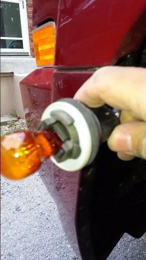 Changing front turn signal on a Jeep patriot