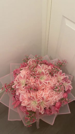Beautiful Shades of Pink in Floral Arrangements