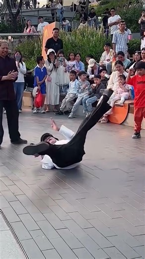 70-year-old dancing is still good