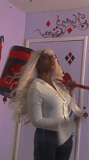 ✧𝐷𝑖𝑎𝑚𝑜𝑛𝑑✧ | Wanna learn how to make this Harley Quinn inspired mallet? I’ll be putting the Ebook tutorial in my bio tomorrow, DM or comment👇🏾 to learn... | Instagram