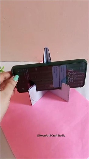 Diy phone stand 😍👍 using cardboard craft #trending #diy #craft #asthetic