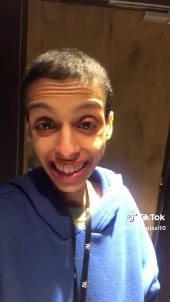 Fall in Love Again: Embrace Romantic Moments