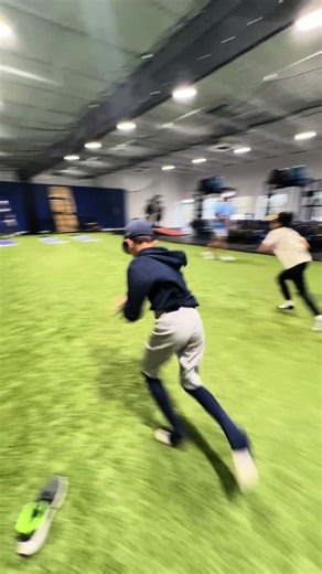 SlideMVP (@slidemvp)’s videos with My Year - Bazanji