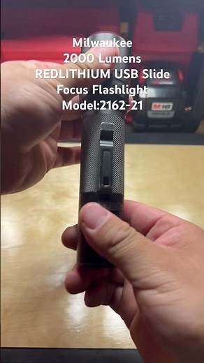 Milwaukee 2000 Lumens REDLITHIUM USB Slide Focus Flashlight