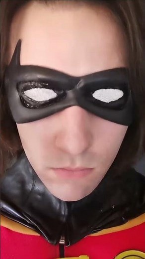 Tim Drake Robin Cosplay