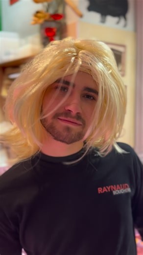 Boucherie Raynaud on Instagram: "💓 La Saint-Valentin, c’est samedi ! 💓 Il est encore temps de commander votre menu des amoureux 🥂✨ Faites-vous plaisir (ou faites-lui plaisir 😉), on s’occupe du reste ! 📍 Nos 2 boutiques : 📌 Privas 📞 04 75 64 32 51 📍 01 Rue des Cordonniers – 07000 Privas 📌 Saint-Julien-en-Saint-Alban 📞 04 75 66 89 93 📍 4 Place Cœur d’Ouvèze – 07000 Saint-Julien-en-Saint-Alban"