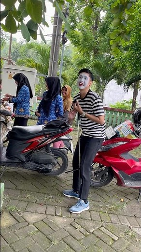 #pantomimbojonegoro #funnypantomime #pantomimindonesia #pantomime #pantomimanak #pantomime #panto...