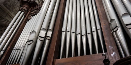 After 800 years, the oldest organ sings again