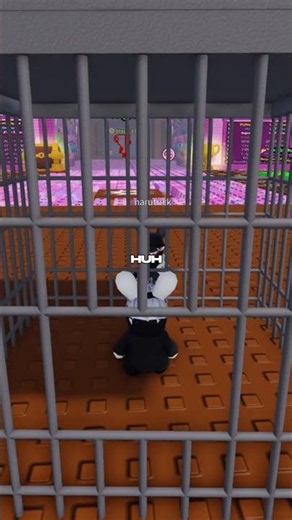 This anomaly is cursed and trapped in +1 speed keyboard escape #roblox #robloxshorts