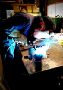 【初心者向け：動画有り】ドリルの研ぎ方 | welding factory. wood wood