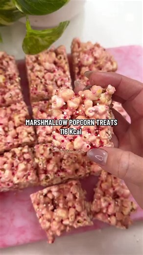 Muscle Nation Food on Instagram: "Marshmallow popcorn treats, but with a fun high protein twist 🍿🤍 Soft, gooey, a little crunchy and very hard to stop at one. Ingredients 🥣 • 280g Marshmallows (Pascall) • 40g Lighter butter (Lurpak) • 1 scoop (20g) @musclenationfood Birthday Cake Custard Protein • 120g Sweet and salty popcorn (Cobs) • 1 tsp Vanilla extract • Sprinkles Method 👩🏽‍🍳 👉 Line a square dish with baking paper and set aside. 👉 Add the popcorn to a large mixing bowl. 👉 In a sauce