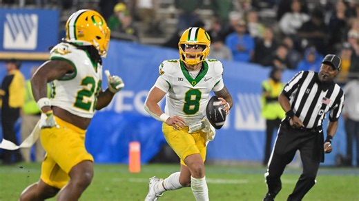 Updating Oregon's rankings in college football polls after UCLA win