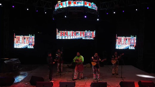 Huichol Musical - Una Banda Y Un Norteño (En Vivo) https://www.youtube.com/watch?v=FsuSC-MZfQM | Huichol Musical