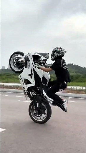 This Bike Stunt Almost Went Wrong! | Dangerous Motorcycle Trick Gone Wild