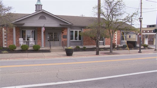 Former NKY bank manager accused of stealing from customers; faces over 400 years in prison