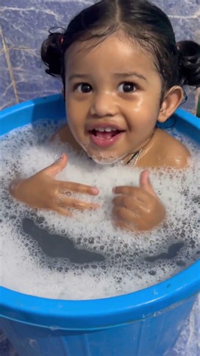 #happy #food #viral #love #yttrends #ytshorts #swimming #water #baby #girl #mom #lifeisbutadream