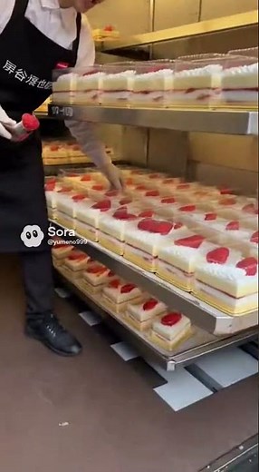 渋谷がショートケーキ大量 #sora