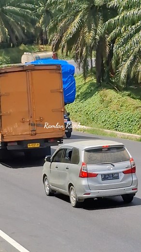 840K views · 17K reactions | Bg Tampu lari ke Takutan,Karena Pikcup jamping Tinggi over load | Ramlan Ramlan | Facebook