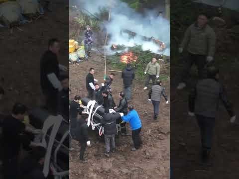 China’s Giant Heavy-Lift Drone Carrying Massive Timber | Future of Drone Logistics